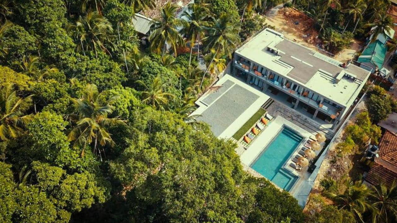 The Salty Pelican Yoga & Surf Retreat Dikwella Sur Exterior foto