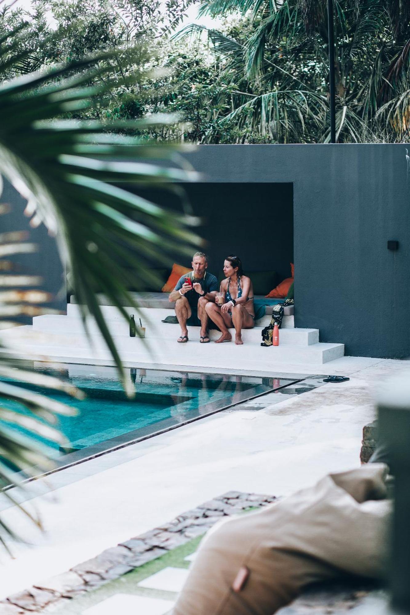 The Salty Pelican Yoga & Surf Retreat Dikwella Sur Exterior foto