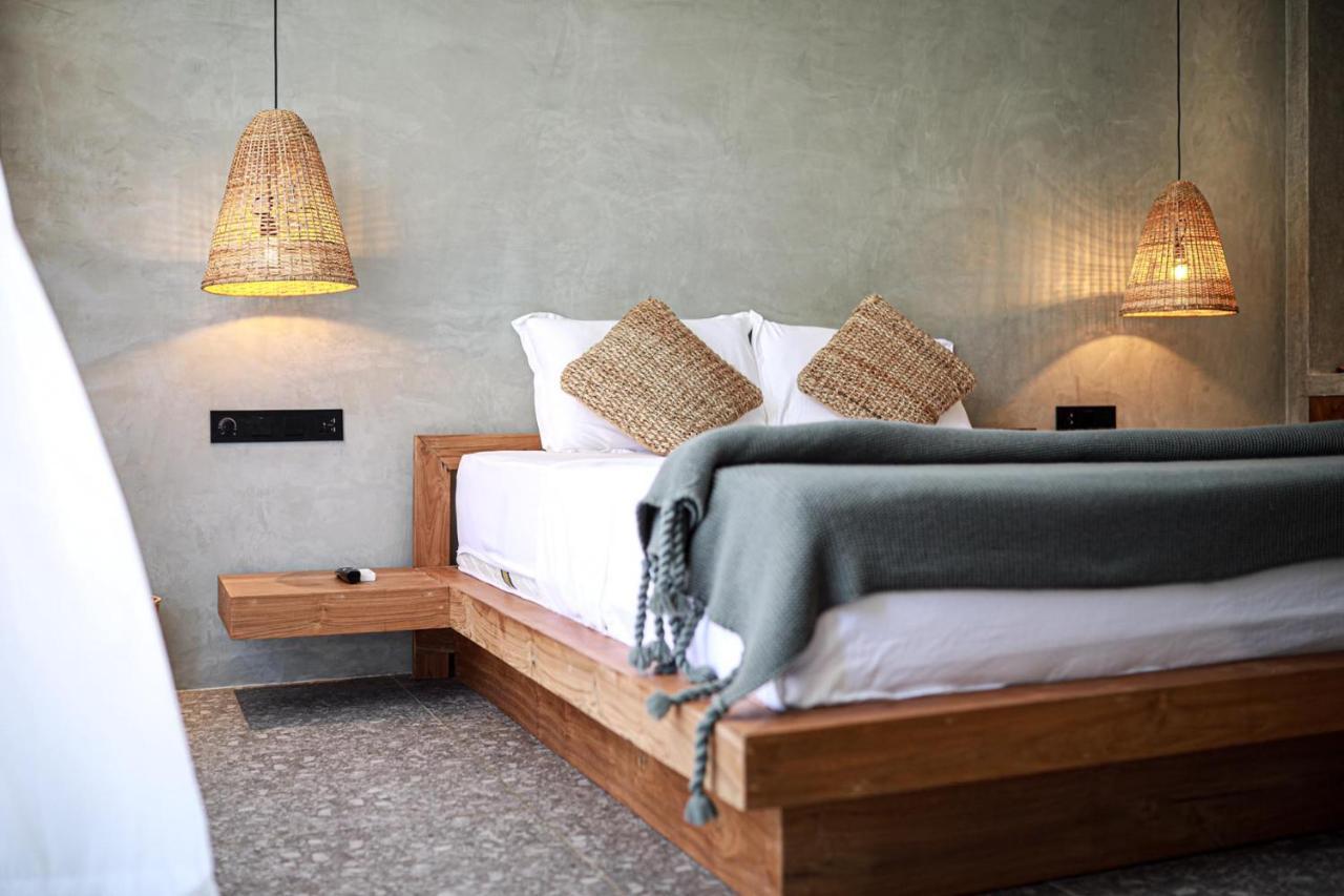 The Salty Pelican Yoga & Surf Retreat Dikwella Sur Exterior foto
